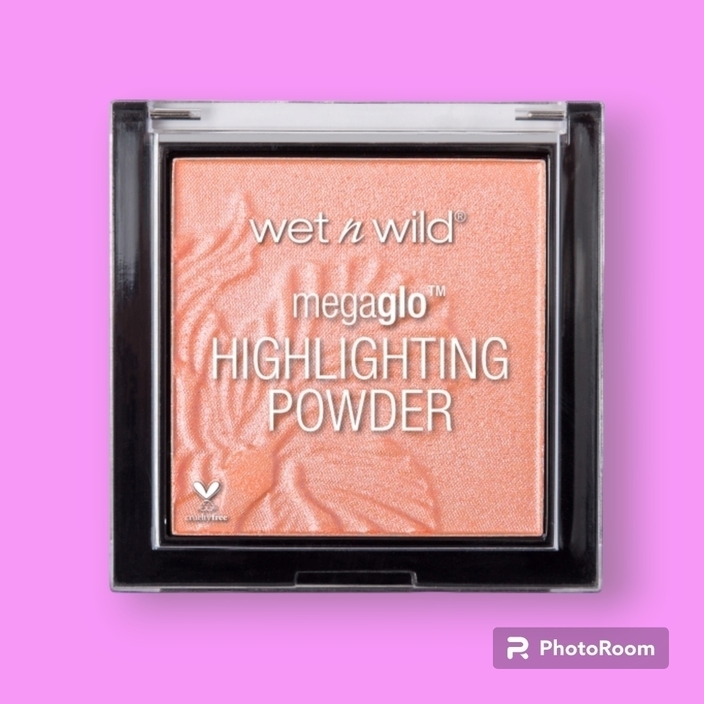 Wet n Wild Bloom Time Megaglo Highlighting Powder